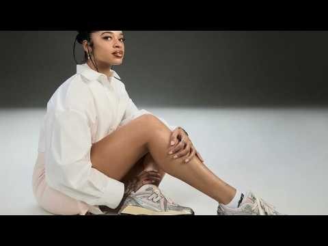 Ella Mai – Ella Scared Of Love (Official Music Video)