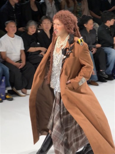 Siam Paragon Bangkok International Fashion Week 2026 | 27 FRIDAY Poocao Runway