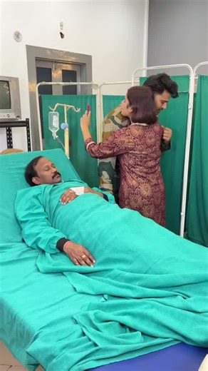 Bahu Ne Hospital Me Gazab Kardiya