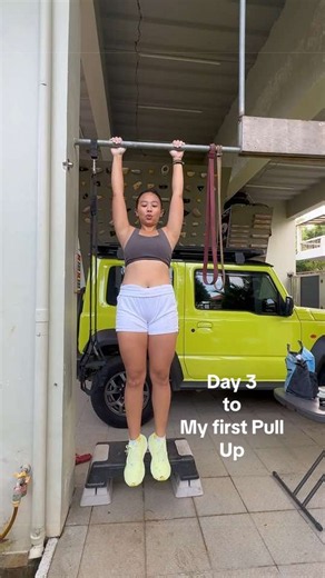 Day 3 of training for my first pull-up 💪 | pull ups
