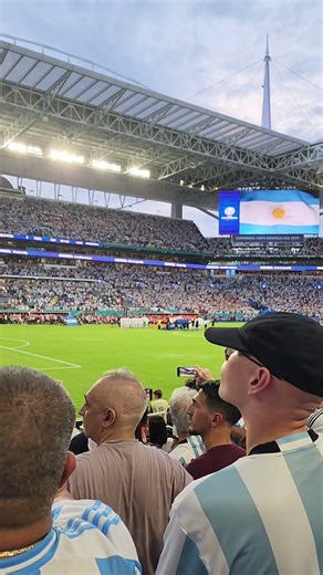 70,000 Argentina Fans Singing Their National Anthem in Miami! 🇦🇷🎶🔥