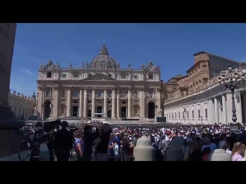 Pope Leo XIV marks World Press Freedom Day by remembering journalists killed at war