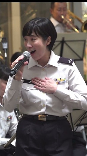「花は咲く」歌：鶫真衣 指揮：持丸周子 陸上自衛隊中央音楽隊 火曜コンサート けやき広場 2026.10.20 #shorts