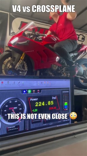 R1 Crossplane vs Ducati V4S 🔥 Which One Sounds INSANE?!