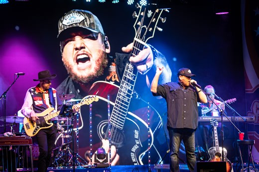 LUKE COMBS TRIBUTE ACT BAND MY KIND COMBS | Country Superstars Theatre Show