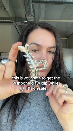 It will become your favorite 🐟 #fishbone #clawclip | Claw Clips