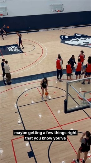 Huskies prepare for upcoming exhibition game vs. Syracuse