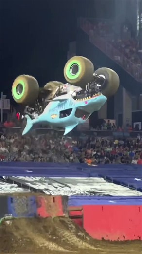 Insane Monster Truck Moments: Top Monster Jam Stunts and Crashes