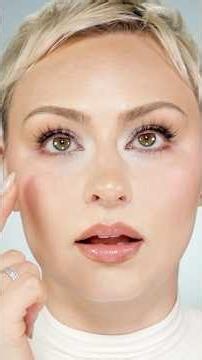 This makeup look broke the internet