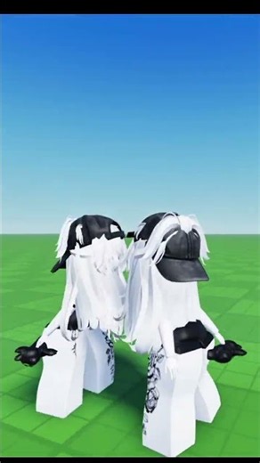 ​Besties Hitting the Bass Drop in Roblox! 🔥💃 #robloxshorts #haitaf #robloxdance