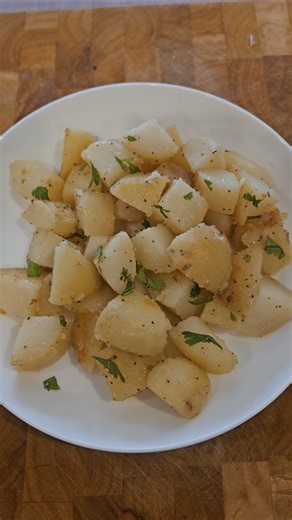 Delicious stir fry baked potatoes #stirfry #potatoes #bakedfood #homecooking #vegan