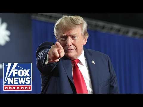 President Trump delivers remarks at midterm rally in Arizona