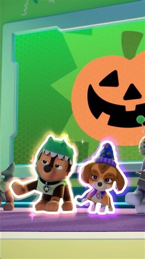 Can you PAUSE the dance party when the pups line up? 🎃 #PAWPatrol