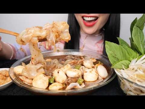 THAI BOAT NOODLES (ASMR EATING SOUNDS) NO TALKING | SAS-ASMR