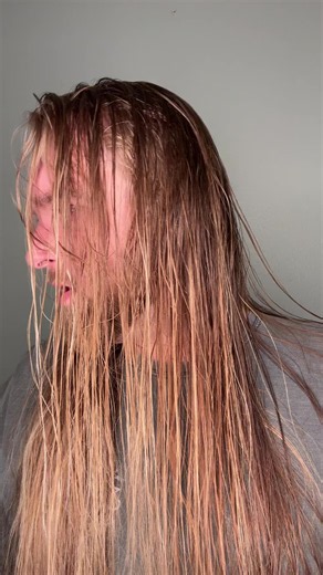 Getting Late Hairflip Trend: Long Hair Styling Tips