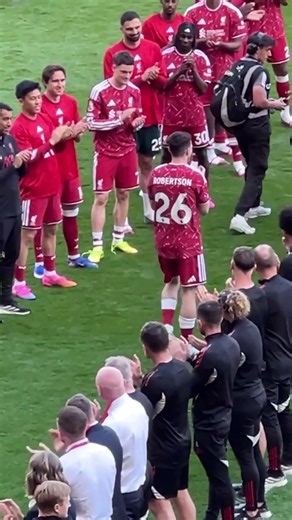 A fitting send-off for maybe Liverpool's greatest left-back, Andy Robertson 👏