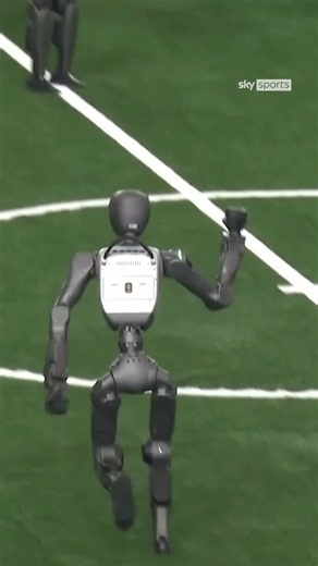 Robot Ronaldo 🤖