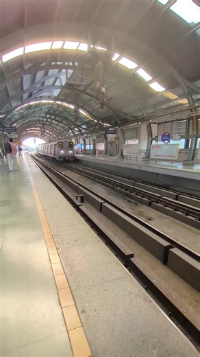 Delhi Metro Arrival 2026 🚇 | Real Travel Experience | Rush Hour Crowd | Delhi Metro Vlog India