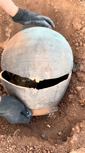 treasure hunting #archaeology #metaldetecting