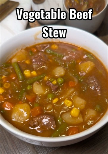Vegetable Beef Stew!! Delicious and easy to make!! The full recipe is on my website! 🔥🔥 #soup #comfortfood