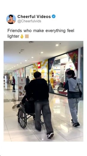 Friends who make everything feel lighter 🫰🏼. 🎥 by: gornn_ Tktok