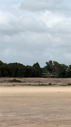 20cc Classic Bi-Plane Touch and Go Technique