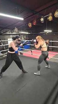 Female Boxing Champions Go To WAR In Controlled Sparring 😳🔥