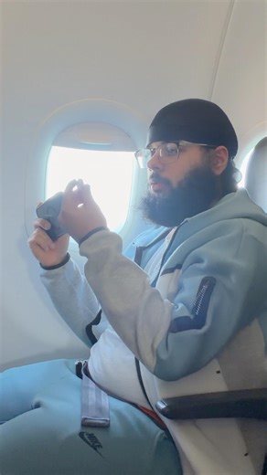 Why do AirPods die at the worst time😭😭