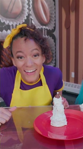 Cake Time with Meekah! Let’s Decorate! 🎂🎉 #Shorts #Meekah