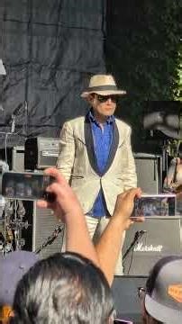 Alien Ant Farm play “Smooth Criminal” & Corey Feldman SHOWS UP in full MJ style 🤯🔥 Part 1 #shorts