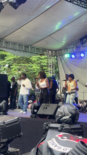 Live Band Dance Night – Full-On Dancing Galore