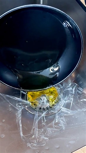 Stop sink clogs with this simple trick #clogging #simple #kitchen #cleaning
