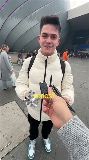 DACA NU AI MASINA, ZBIR ITI DA UNA CADOU