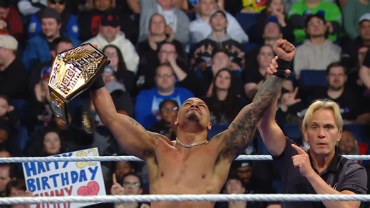 NOTHING BUT NET 🫰 Carmelo Hayes retains the United States Championship! | WWE SmackDown