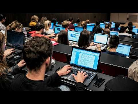 Law School Limits Laptops as AI Transforms Work