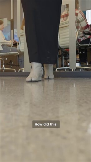 Enjoyed this report by @theprophetpizza for CNN Style on the Margiela Tabi. Personally not crazy about how Galliano put the split toe on everything, including GATs, but I dig the original boot by Martin himself. IG cnnstyle