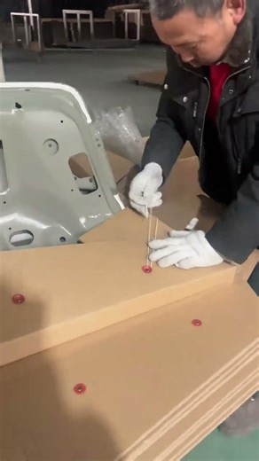 High-Efficiency Auto Part Packaging: Custom Cardboard Corner Protection Assembly