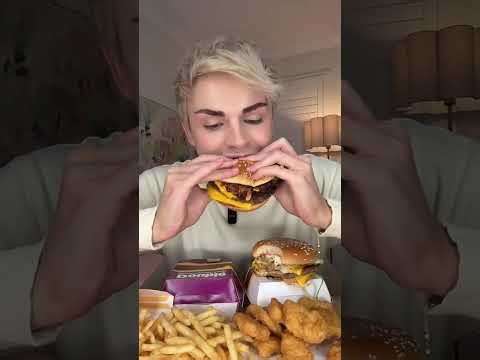 Trying the new McDonald’s Menu ✨💛 #mcdonalds #mukbang