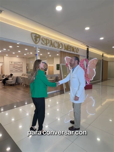 🚽👉🏻El estreñimiento afecta cada vez a más jóvenes. Algunas dietas para bajar de peso o aumentar masa muscular pueden afectar. Llegamos a @Spacio.Medico de @VenturaMallOficial para conversar con el Dr. Rómulo Calvo, médico cirujano proctólogo. #Bolivia #Salud #Estreñimiento #SpacioMédico #Explainer