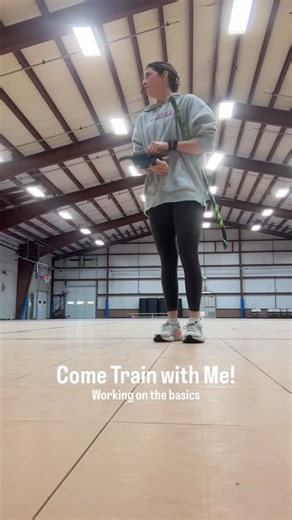 Izzy Bianco on Instagram: "Skills that are perfect for indoor or outdoor training #Skills #fieldhockeyskills #basics #explorepage✨ #trainingideas"