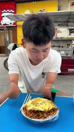 Came to eat Maggi without hands. #shortsvideo