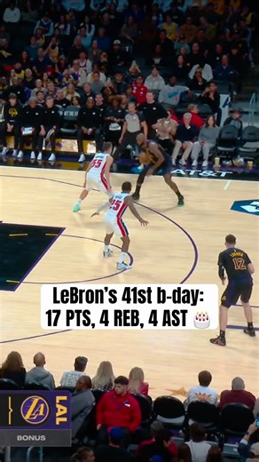 LeBron puts up 17 PTS but on his b-day