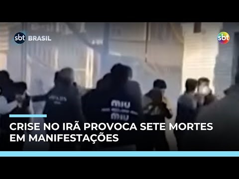 Irã tem sete mortos em protestos violentos contra alto custo de vida | #SBTBrasil