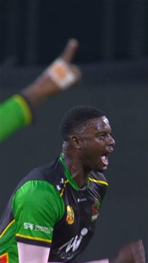 Jason Holder has TWO wickets, a dream start with the ball! 🔥