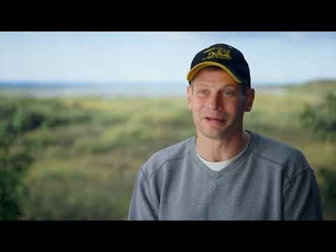 Racing Rivals to Uncover Nome’s Hidden Gold | Bering Sea Gold S8 E3 | Discovery Channel