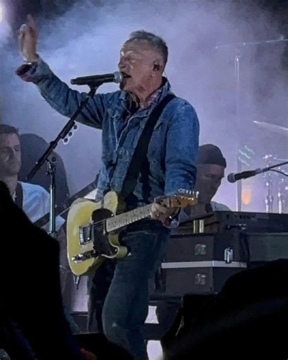 Boss surprises Springsteen Center, Bleachers at Stone Pony on same day