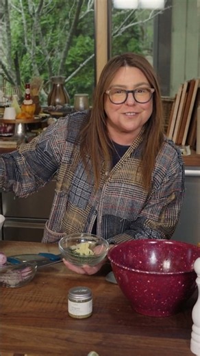 Rachael Ray's Hot Take on Measuring Ingredients 👀