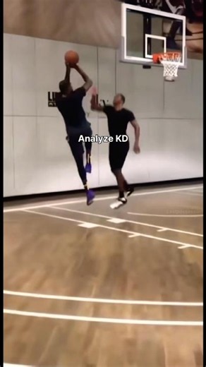 KD MADE DEFENDERS LOOK LIKE CONES 😭