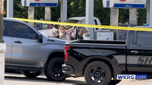 Man killed in altercation at Grand Bay gas station