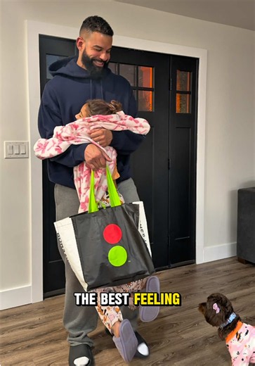 Told my wife I had dinner covered tonight 🙌 Quick stop at @Stop & Shop for rotisserie chicken, sourdough, a Caesar kit, and cookies for the kids — everyone ate good. Run in to Stop & Shop for easy and affordable weeknight meals! #ad